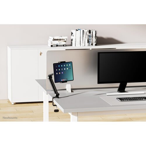 Neomounts DS15-545BL1 Tablet holder desk clamp 4.7-12.9" - universal - full motion - Image 5
