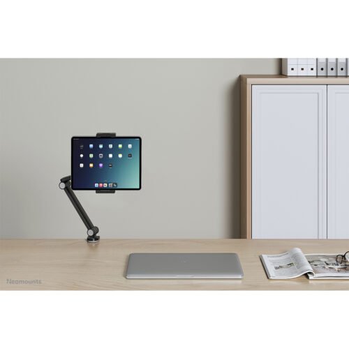 Neomounts DS15-545BL1 Tablet holder desk clamp 4.7-12.9" - universal - full motion - Image 6