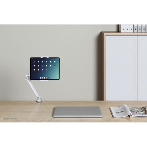 Neomounts DS15-545WH1 Tablet holder desk clamp 4.7-12.9" - universal - full motion - Image 9