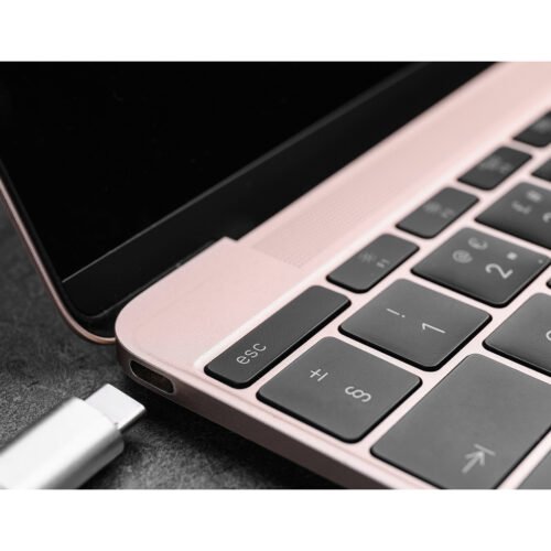 D-Link 6-in-1 USB-C Hub with HDMI/Card Reader/Power Delivery - Image 8
