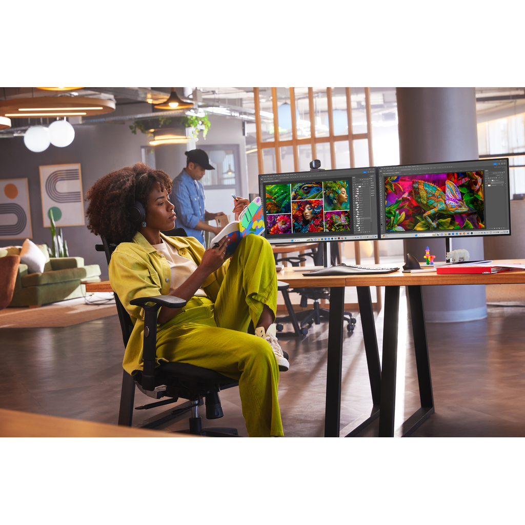 POLY Voyager Surround 80 UC USB-C Headset +USB-C/A Adapter - Image 4