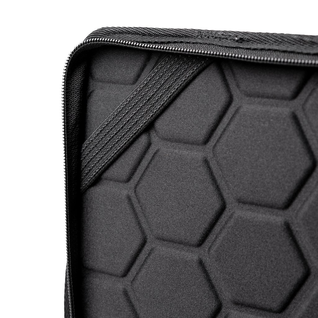 Techair TACWI009 Meet the ultimate 11-12” Chromebook case – it's like a work-in style superhero! Fasten it, protect with EV - Image 4
