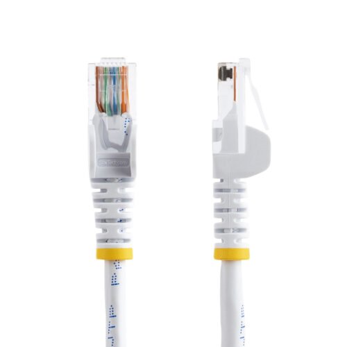 StarTech.com Cat5e Ethernet Patch Cable with Snagless RJ45 Connectors - 5 m, White - Image 4