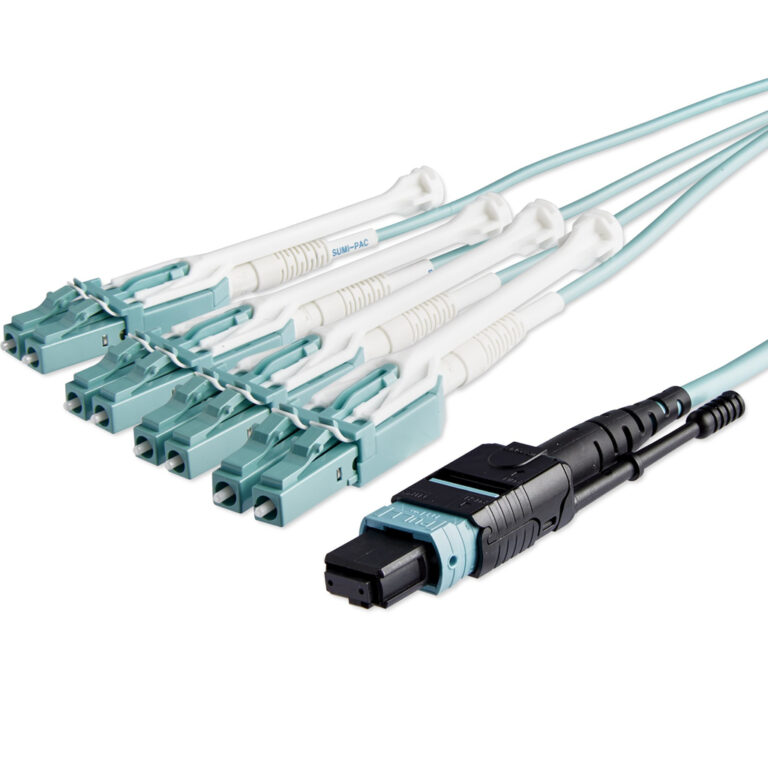 StarTech.com 10m (30ft) MTP(F)/PC to 4x LC/PC Duplex Breakout OM3 Multimode Fiber Optic Cable, OFNP Plenum, 40G Networks, Low I