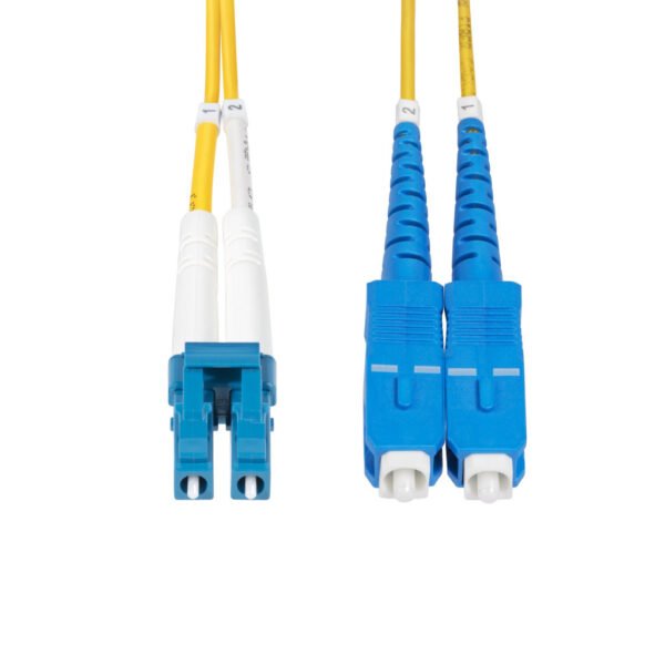 StarTech.com 10m (32.8ft) LC to SC (UPC) OS2 Single Mode Duplex Fiber Optic Cable, 9/125µm, 100G, Bend Insensitive, Low Insert - Image 6