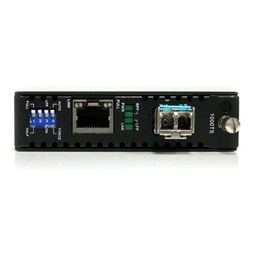 StarTech.com 1000 Mbps Gigabit Single Mode Fiber Media Converter LC 40 km - Image 2