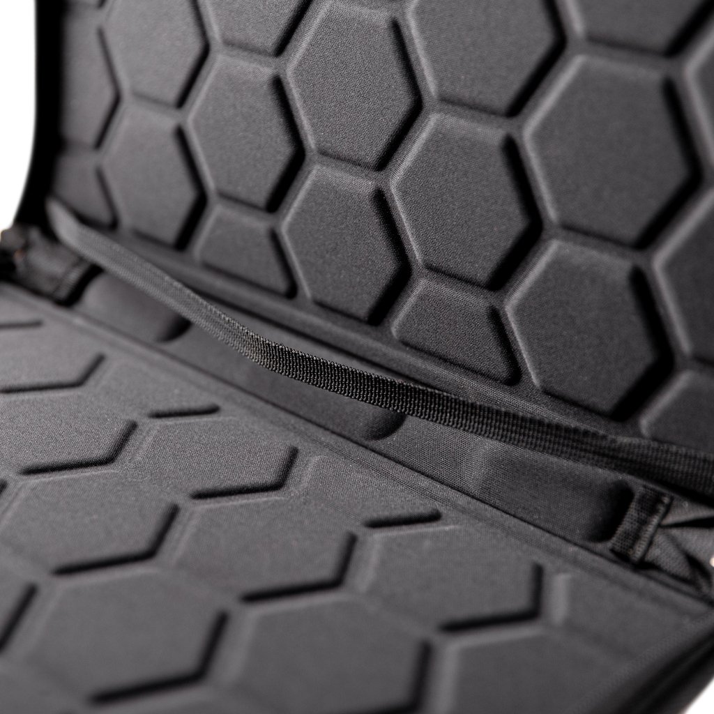 Techair TACWI009 Meet the ultimate 11-12” Chromebook case – it's like a work-in style superhero! Fasten it, protect with EV - Image 5
