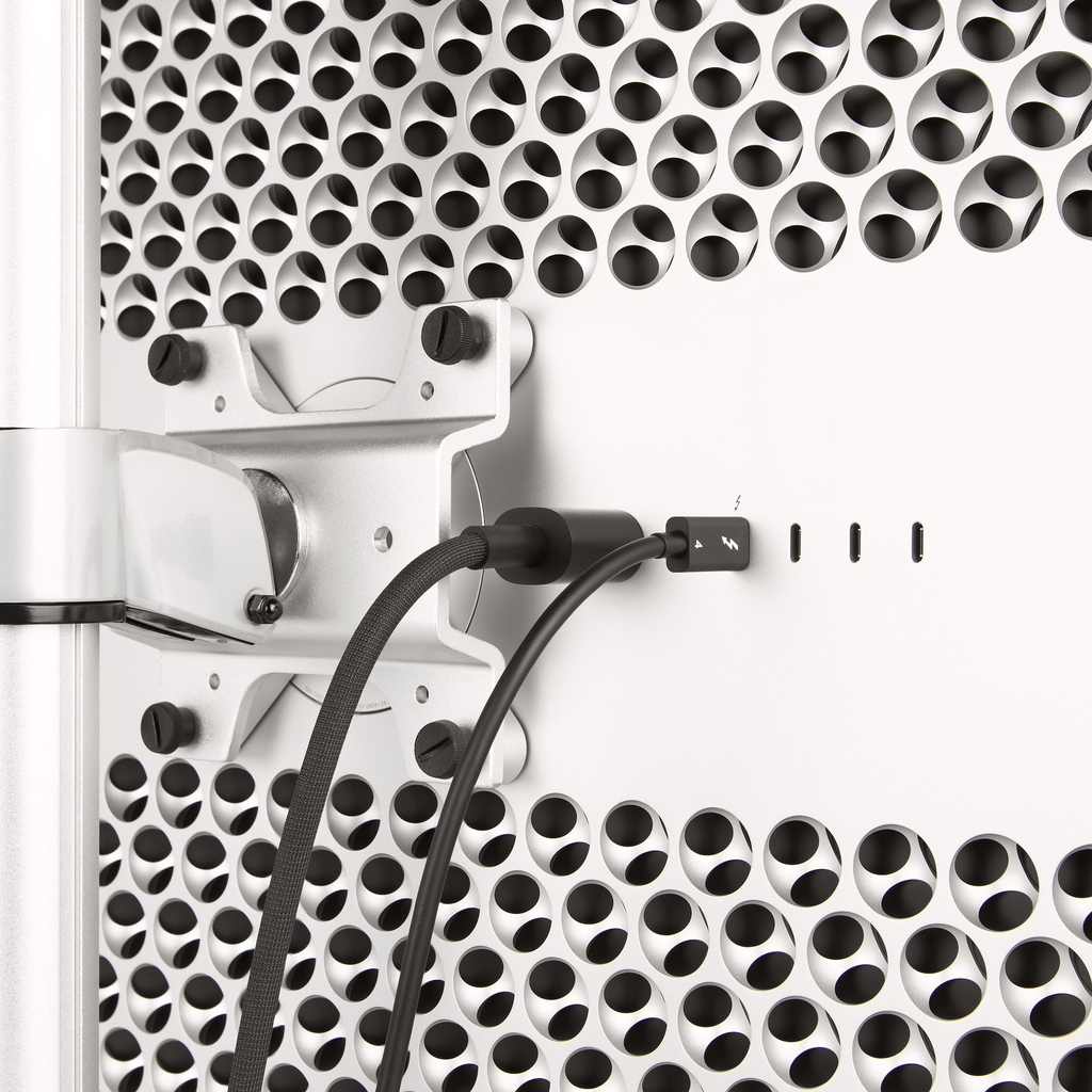 StarTech.com 1.6ft Thunderbolt 4 Cable - 40Gbps - 100W PD - 4K/8K Video - Intel-Certified Thunderbolt Cable - Compatible w/USB - Image 6