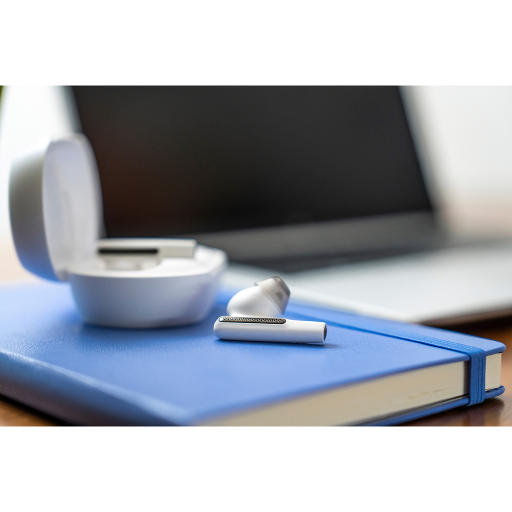 POLY Voyager Free 60/60+ White Earbuds (2 Pieces) - Image 3