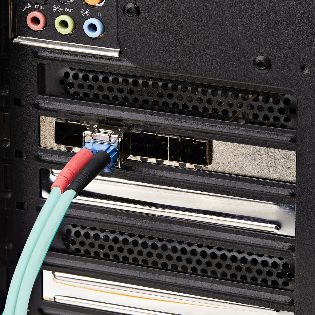 StarTech.com HPE JL484A Compatible SFP28 Module, 25GBase-SR, 25Gbps Multimode Fiber (MMF), 100m (328ft), LC Connector, 850nm, M - Image 6
