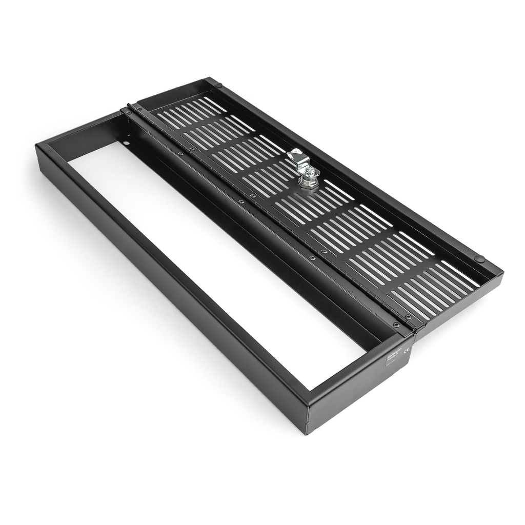 StarTech.com 3U Rack Mount Security Cover - Hinged Locking Rack Panel/ Cage/Door for Physical Security/ Access Control of 19" S - Image 2