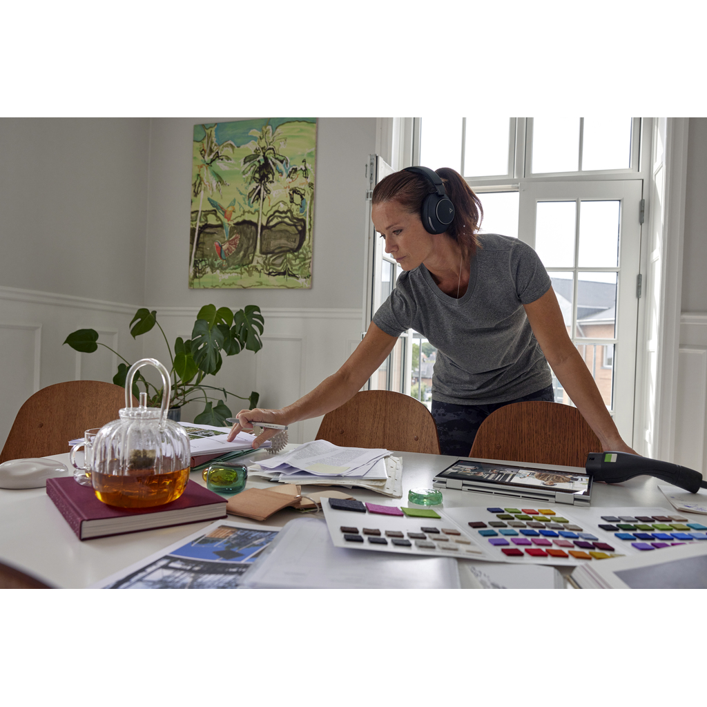 POLY Voyager Surround 85 UC USB-C Headset +USB-C/A Adapter +Charging Stand - Image 6