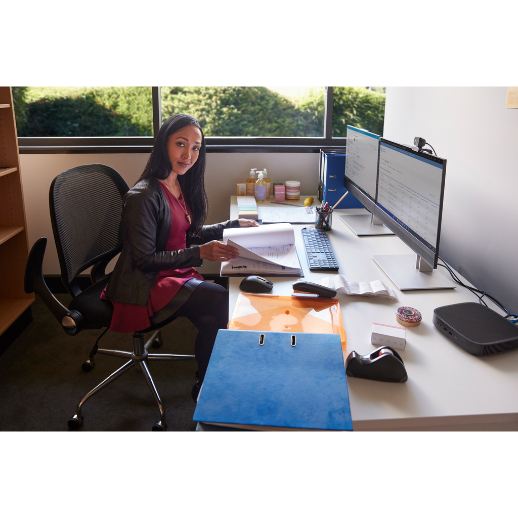 HP E24u G5 FHD USB-C Monitor - Image 2