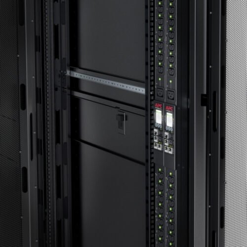 APC Rack PDU, 9000 switched, 0U, 30A, 200V and 208V, 21 C13 and C15, 3 C19 and C21 sockets - Image 3