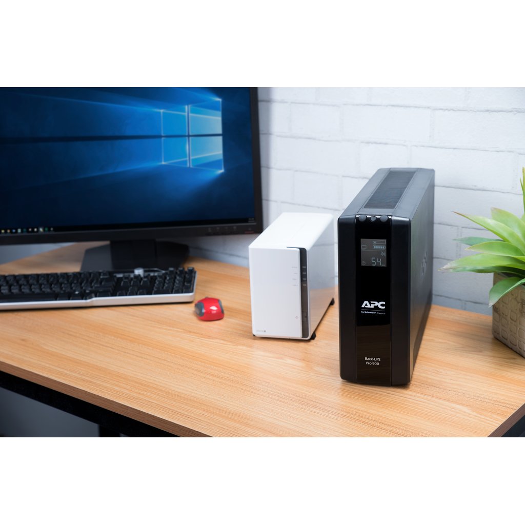 APC Back-UPS PRO BR900MI - 6x C13 output, USB, 900VA - Image 4