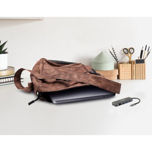 D-Link 5-in-1 USB-C Hub with Gigabit Ethernet/Power Delivery - Image 4