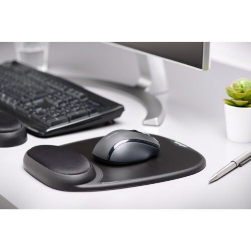 Kensington Comfort Gel Mouse Pad — Black - Image 2