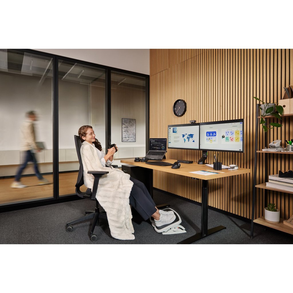 Kensington W2000 1080p Auto Focus Webcam - Image 18