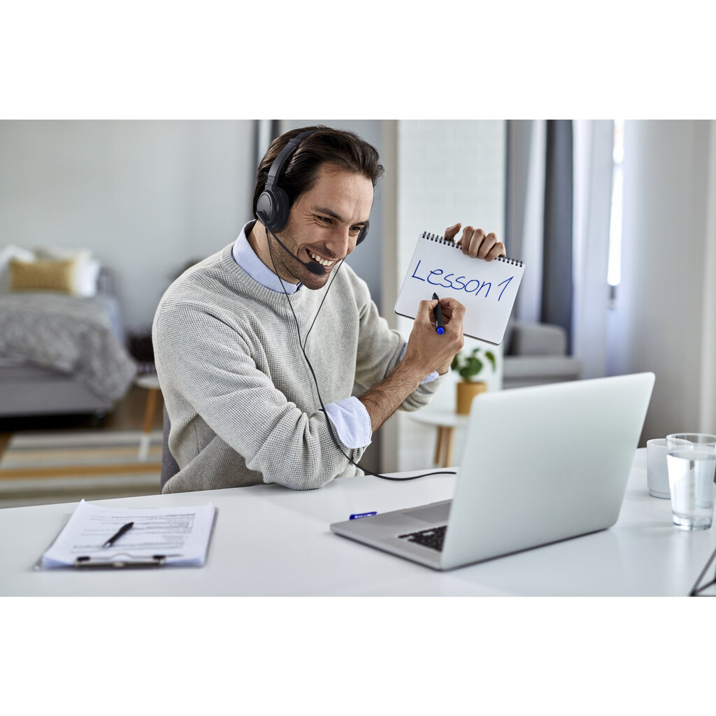Kensington Classic 3.5mm Headset with Mic and Volume Control - Image 10