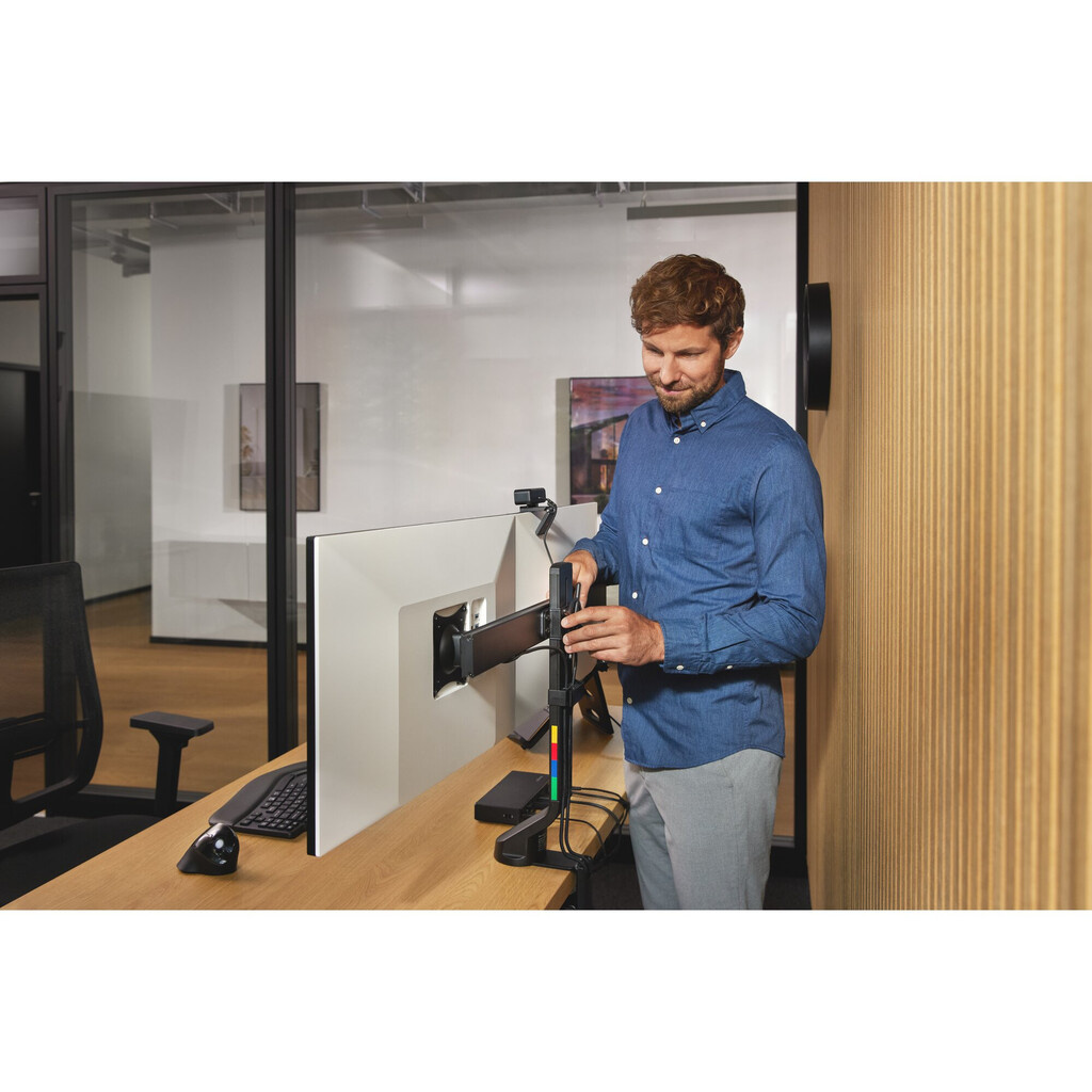 Kensington SmartFit Space-Saving Dual Monitor Arm - Image 27