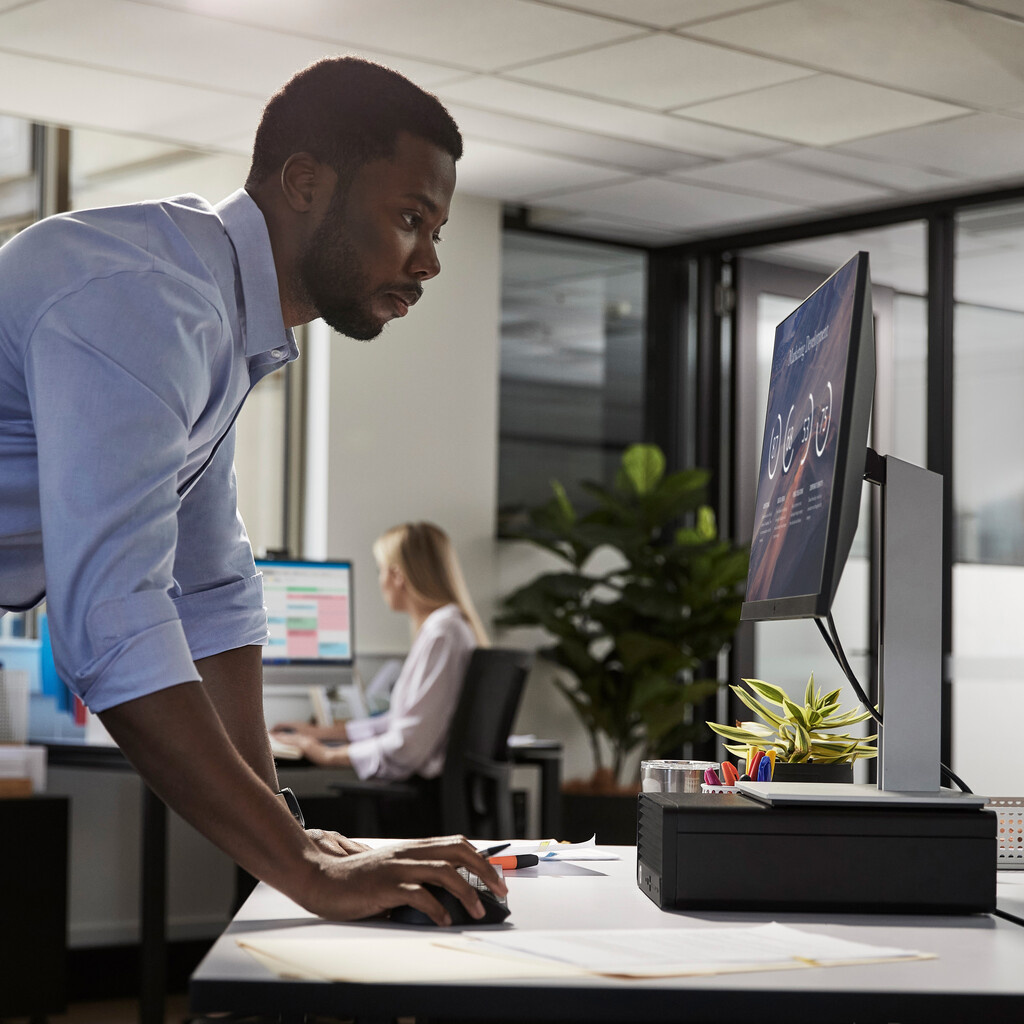 HP Pro 400 G9 Intel® Core™ i5 i5-12500 16 GB DDR4-SDRAM 256 GB SSD Windows 11 Pro SFF PC Black - Image 8